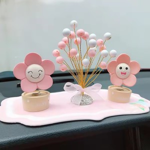 Ornement de voiture en résine Tournesol à tête oscillante, design mignon de haute qualité pour décoration intérieure de voiture et de table, jouet cadeau - Product Image 2