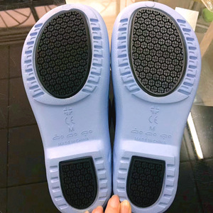 Zapatillas antideslizantes y ligeras para quirófanos, médicos, enfermeras, laboratorios de enfermería, zapatos cerrados, zapatos quirúrgicos de hospital - Product Image 2