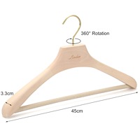 Cintre en bois naturel non fini de luxe avec crochet doré, cintre en bois personnalisé avec logo pour boutique de mode