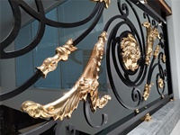 Panneau de rampe décoratif en laiton de style européen classique pour escaliers et rampes de villa