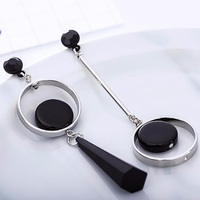Boucles d'oreilles en alliage, boucles d'oreilles noires à la mode, boucles d'oreilles bon marché, vente en gros