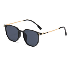 Jamie 9442 Square Frame Sunglasses Black PC Frame UV400 Protection Unisex - Product Image 1
