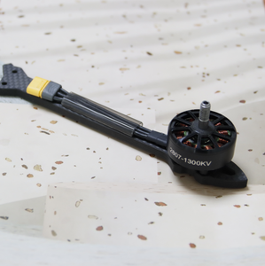 Motor sin escobillas estándar 2807 Kv1300 RC FPV Racing para modelos multirrotor, accesorios estándar FPV para bricolaje. - Product Image 1