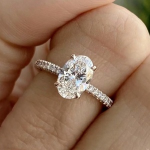 ผู้ผลิตเครื่องประดับสั่งทำ แหวนหมั้นทองคำแท้ 14K ดีไซน์คลาสสิกสำหรับทั้งชายและหญิง เพชรทรงรี 1 กะรัต IGI เพชรเลี้ยงในห้องปฏิบัติการทรงรี แหวนแบบ Halo - Product Image 3