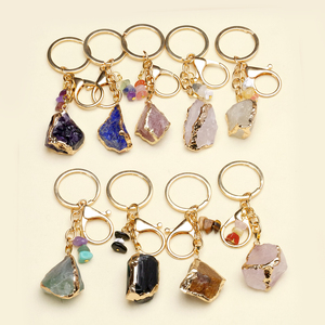 Vente en gros d'objets artisanaux en cristal, <span class=keywords><strong>pierre</strong></span> brute naturelle, porte-clés doré, breloque de sac Reiki, pendentif clé, cadeau - Product Image 5