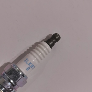 Bujía NGK Premium, Rendimiento Estable 92365 ILKR7D8 para Mitsubishi 3.0 AWD 2006-2012, TOYOTA (JP) PIXIS MEGA 	 2015-2022 - Product Image 2