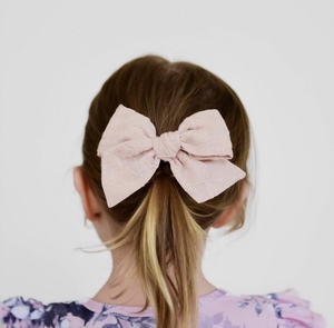 Barrettes de Noël personnalisées pour bébé fille, nœuds rouges faits à la main, nœuds en vichy faits à la main - Product Image 6