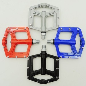 Pédales de plateforme en alliage d'aluminium, axe chromoly à 3 roulements pour vélos de montagne, durables, noir, bleu, rouge, argent, gris - Product Image 4