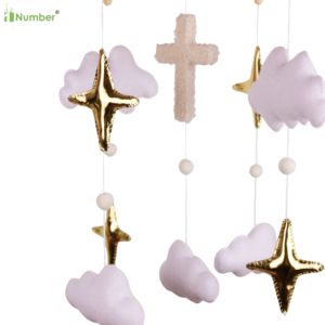Mobile de berceau Montessori éducatif avec étoiles dorées et nuages, cadeau de baptême, jouet suspendu en forme de croix pour chambre de bébé - Product Image 4