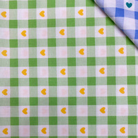 Tissu imprimé 100% coton tissé sergé organique anti-boulochage à motif cœur et carreaux pour la literie textile de maison et les vêtements pour enfants et robes de filles
