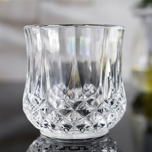 Bicchiere da whisky a forma di clessidra da 310 ml con taglio a diamante e a lancia, in cristallo trasparente senza piombo con doppia faccia - Product Image 1