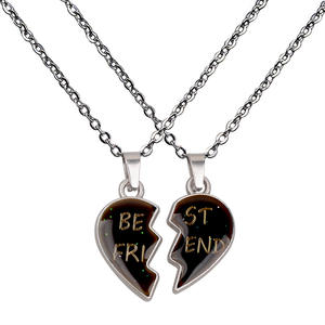 2025 nouveau collier pendentif coeur brisé en acier inoxydable Offre Spéciale de haute qualité mignon humeur époxy changement de couleur meilleur ami collier - Product Image 5