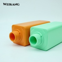 Bouteille de shampooing carrée personnalisée 300ml 500ml 750ml en plastique PE, bouteille pour soins capillaires, emballage rechargeable pour shampooing et après-shampooing