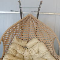 Fauteuil suspendu double en rotin PE moderne avec support métallique pour patio, jardin, extérieur, usage hôtelier et parcs