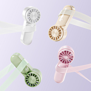 พัดลมมือถือพลาสติกขนาดเล็กแบบพกพา ใช้แบตเตอรี่ ชาร์จผ่าน USB สำหรับใช้งานกลางแจ้งในฤดูร้อน เหมาะเป็นของขวัญ - Product Image 1