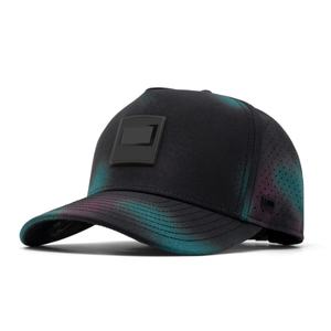 หมวกแก๊ป 5 แฉก ปีกโค้งเล็กน้อย ปักโลโก้ตามสั่ง ผลิตโดย OEM พร้อมแผ่นยางกันน้ำ หมวกกอล์ฟตาข่ายระบายอากาศ - Product Image 1