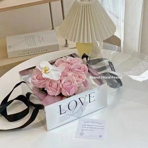 Caja de Regalo de Flores de Cartón Minimalista Portátil, Caja de Embalaje para Regalo del Día de San Valentín Qixi, Caja de Rosas con Ventana Transparente de PVC y Espejo - Product Image 2