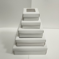 Boîte à pâtisserie en carton kraft blanc de qualité alimentaire avec couvercle à fenêtre en PET, emballage carré pour biscuits et gâteaux, matériaux recyclés, épaisseur 2 mm, vente en gros