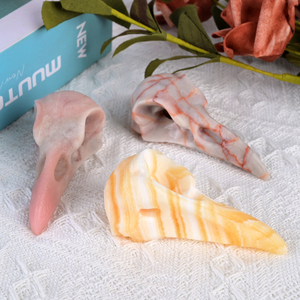 Vente en gros de nouvelles sculptures en cristal de conception originale, décoration Feng Shui, crânes de corbeaux sculptés pour cadeau - Product Image 5