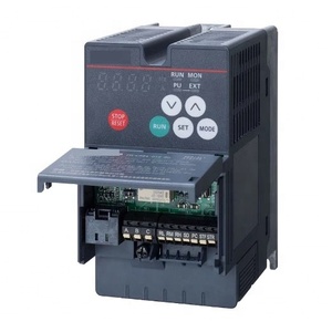 ตัวควบคุม VFD จัดส่งรวดเร็ว FR-CS82S-025-60 FR-CS82S-042-60 มอเตอร์ไดรฟ์ FR-CS82S-070-60 FR-CS82S-100-60 FR-CS82S-025-60 อินเวอร์เตอร์ - Product Image 5