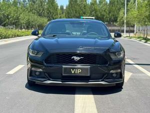 Ford <span class=keywords><strong>Mustang</strong></span>: Nacido <span class=keywords><strong>en</strong></span> 1964, construido para correr a la deriva. Más de 60 años de libertad, potencia y el espíritu americano. - Product Image 1