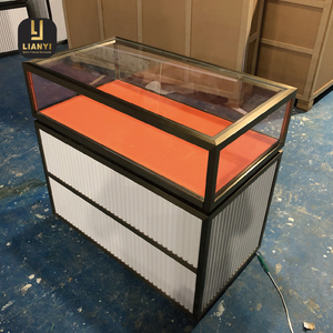 Solución Personalizada de Exhibición de Joyería LED con Diseño Moderno, Desde Concepto 3D Hasta Instalación Global ODM para Tiendas Emblemáticas - Product Image 2