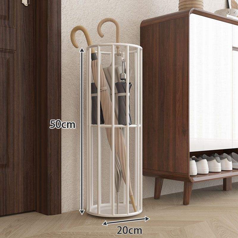 ยาวถึงพื้นสีขาว