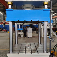 Presse hydraulique à quatre colonnes pour forgeron vertical avec moteur et pompe à pression PLC pour utilisation en atelier 100T-315T