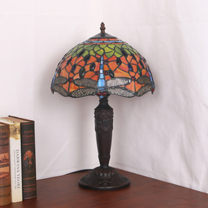 Lampes de table de chambre à coucher rétro européennes confortables, design libellule bicolore, créatives pour le salon, le comptoir de bar - Fournisseur direct d'usine - Product Image 3