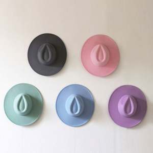 Chapeau Fedora Décontracté d'Extérieur 2025 Tendance Coloré Style Jazz à Bord Large de 9,5 cm avec Motif Cœur Pêche - Product Image 1