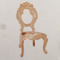 Cadre de chaise en bois non peint