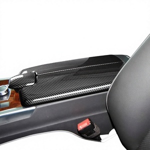 Protection de la console centrale pour Mercedes-Benz W212 C218, couvercle de la boîte d'accoudoir, style fibre de carbone - Product Image 1