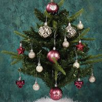 35 pièces de boules de Noël festives en plastique électroplaqué de 6 cm, rouge, vert, or, avec motif de renne, pour décoration suspendue de sapin et de fête