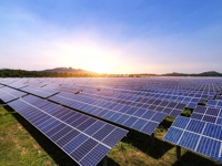 Pompe solaire Lebria et panneau solaire photovoltaïque, panneau solaire PV, structure de montage au sol