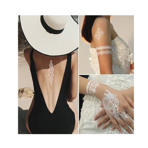 Pegatina <span class=keywords><strong>de</strong></span> <span class=keywords><strong>tatuaje</strong></span> blanca <span class=keywords><strong>de</strong></span> flor <span class=keywords><strong>de</strong></span> Henna impermeable, brazalete temporal <span class=keywords><strong>de</strong></span> encaje para manos, <span class=keywords><strong>tatuaje</strong></span> - Product Image 3