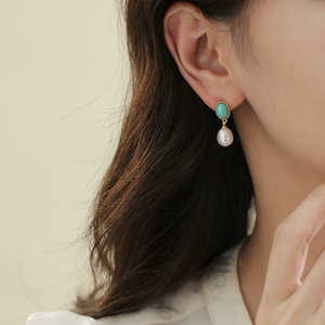 Boucles d'oreilles en perles naturelles et turquoise pour femmes, accessoire élégant et stylé - Product Image 4