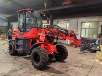 HAIJU 1,5-Tonnen CS915 Teleskop-Kompaktradlader 4WD Drehmomentwandler Optional Fahrsteuerungssystem für Raues Gelände Günstiger Preis