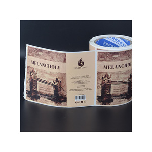 Champú y Acondicionador Vegano Anticaída y para el Crecimiento del Cabello Rizado con Árbol de Té Orgánico, Marca Privada - Product Image 2