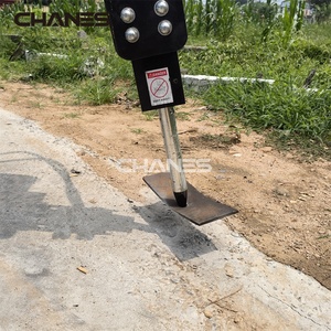 Martello Demolitore Idraulico 2025 per Mini Pala Gommata Diesel con Cingoli in Gomma e Accessori in Vendita - Product Image 3