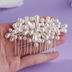 Peigne à cheveux vintage fait main en perles en forme de goutte d'eau, pour chignon de mariée, accessoire de coiffure classique pour mariage, bijou 2026 - Product Image 3
