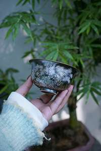 Gaiwan Wujin Glaze peint à la main avec des détails dorés et argentés des Trois <span class=keywords><strong>amis</strong></span> de l'hiver, ensemble thé de l'après-midi et soucoupe - Product Image 4