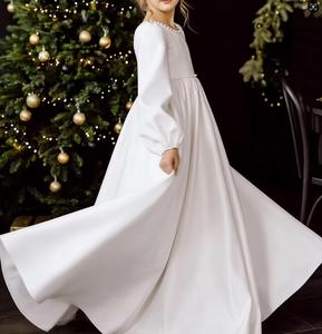 Le pieghe delle maniche della lanterna delle bambine vestono il <span class=keywords><strong>vestito</strong></span> da principessa delle ragazze con perle e fiocco rifinito - Product Image 2