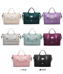 กระเป๋าออกกำลังกายสำหรับผู้หญิง มีช่องใส่รองเท้า ช่องใส่ของเปียก ช่องใส่ของใช้ส่วนตัว เหมาะสำหรับพกพาเดินทางค้างคืน หรือใช้เป็นกระเป๋าถือช่วงวันหยุด - Product Image 3