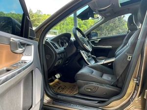 La Versión 2017 2018 2019 del SUV <span class=keywords><strong>Volvo</strong></span> <span class=keywords><strong>XC60</strong></span> 2.0T 197HP L4, es un Auto Usado de Alta Calidad - Product Image 5