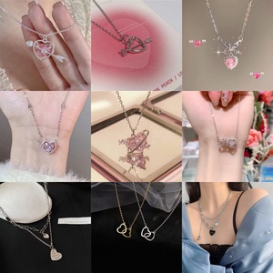 Collar con colgante de corazón de aleación y diamantes de imitación <span class=keywords><strong>para</strong></span> mujer, estilo deportivo, lujo ligero, regalo INS, moda de nicho <span class=keywords><strong>para</strong></span> <span class=keywords><strong>novia</strong></span>, lazo y borla - Product Image 3