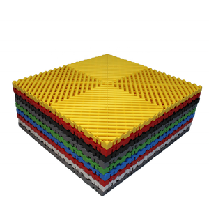 400*400*18mm Style en forme d'<span class=keywords><strong>arc</strong></span> anti-dérapant PP verrouillage <span class=keywords><strong>Garage</strong></span> carreaux <span class=keywords><strong>de</strong></span> sol en plastique nouvelle génération facile à installer - Product Image 1