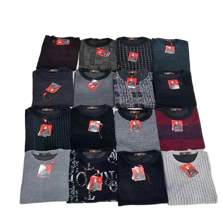 3,85 Dollar Model FYK152 Venta al por mayor Stock Ready Ship Winter Fleece Christmas Crew Neck Sweater para hombres