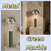 Lampe minimaliste en marbre blanc avec abat-jour en tissu plissé, éclairage douillet pour la décoration intérieure Japandi