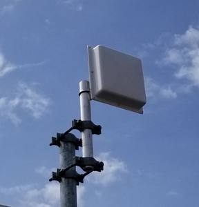 Antenna a Pannello Piatto Esterna a Doppia Polarizzazione 100W ad Alto Guadagno 14dBi 5150-5850MHz per Soluzioni di Copertura Interna e Amplificatore di Segnale - Product Image 3