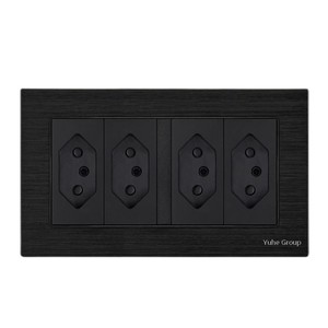 Enchufe de Pared Doble con Panel Táctil de Tres Tomas, Estándar Brasileño, Material para PC, con Protección IP20 - Product Image 4